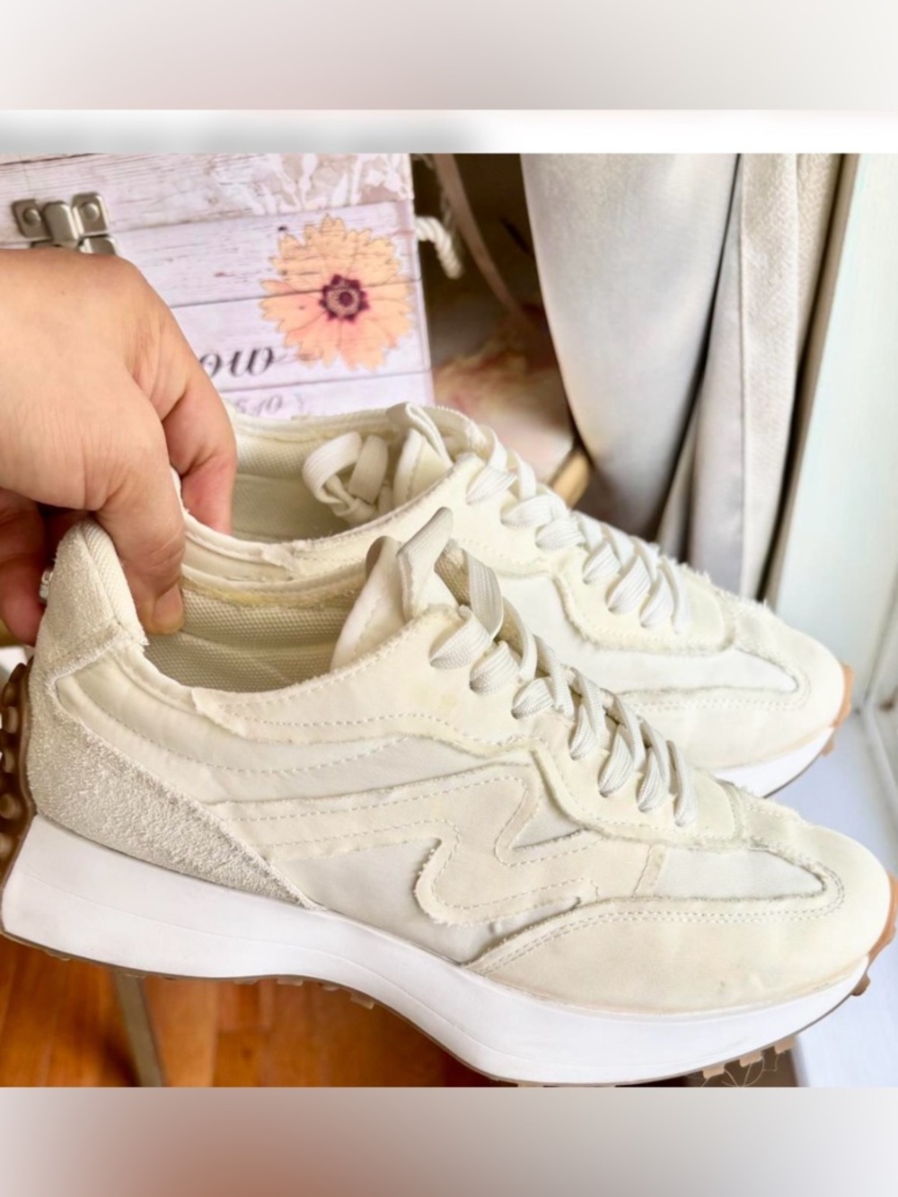 Steve Madden Cream and Tan Athletic Shoes